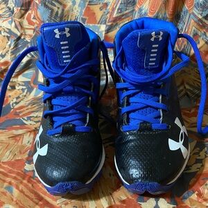 💘💝💖. 3 /. $15 Under Armour Kids' Black and Blue Cleats. Near new condition.